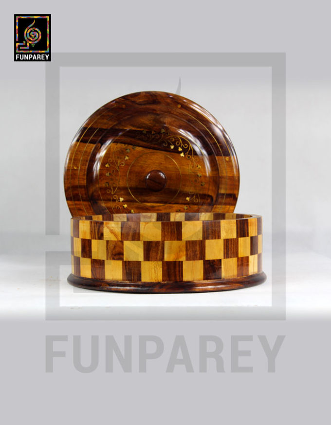 Wooden Hot Pot 12" Flat With Chequered Design