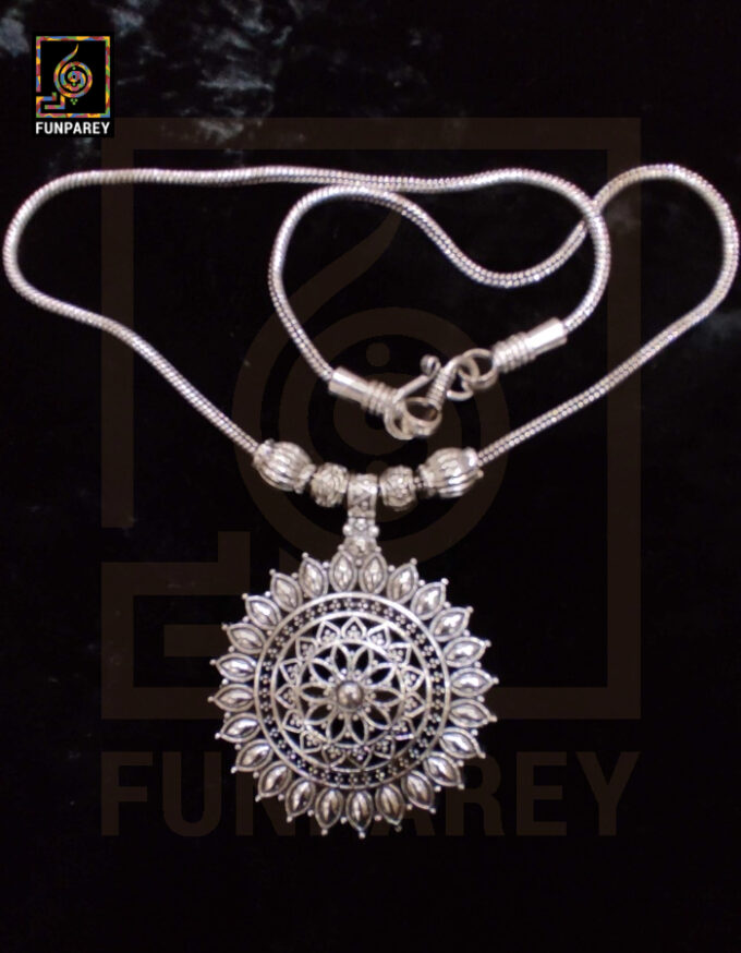 Oxidized Metal Jewelry Pendant "Morning Star" - Image 3