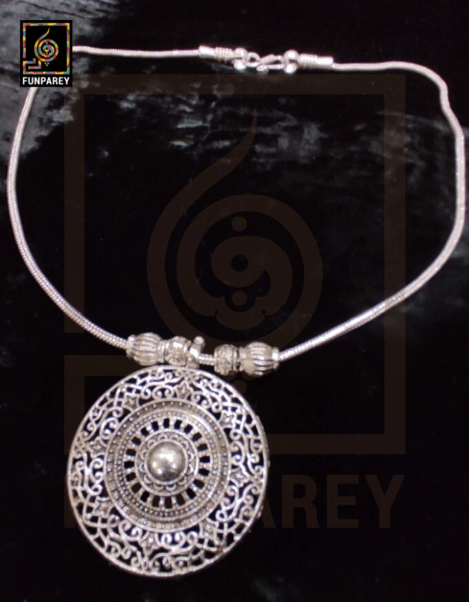 Oxidized Metal Jewelry Pendant "Evening Star" - Image 6
