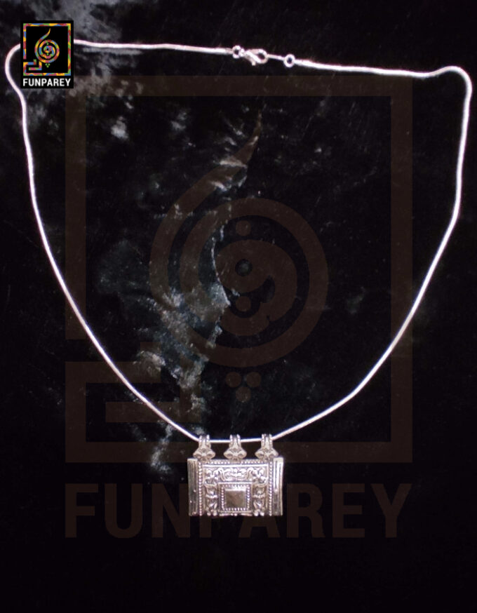 Oxidized Metal Jewelry Pendant "Chest" - Image 2