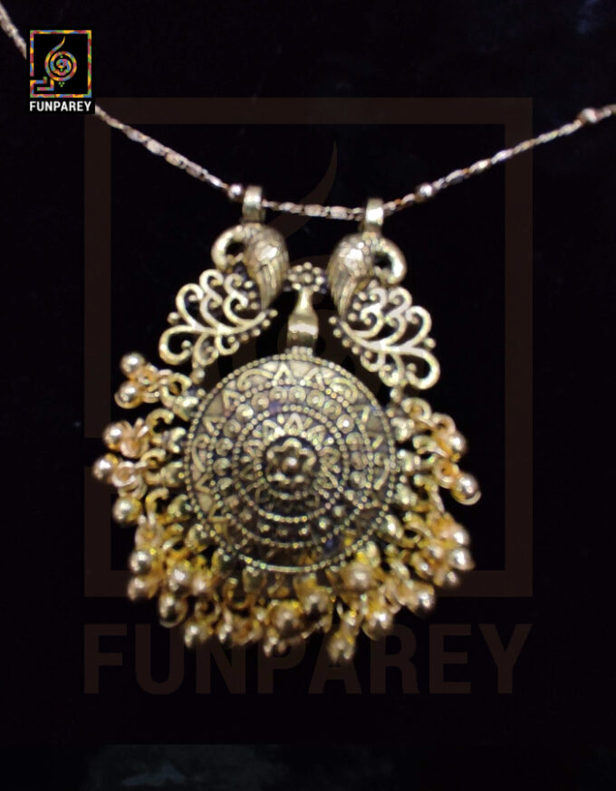 Oxidized Metal Jewelry Pendant "Aurum Star"