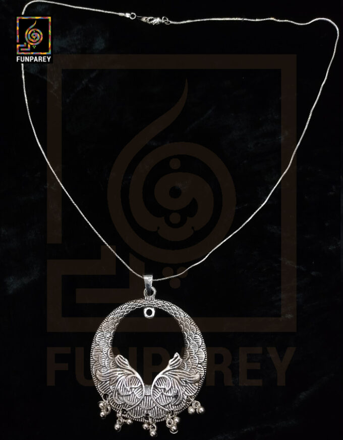 Oxidized Metal Jewelry Pendant "Crescent" - Image 2