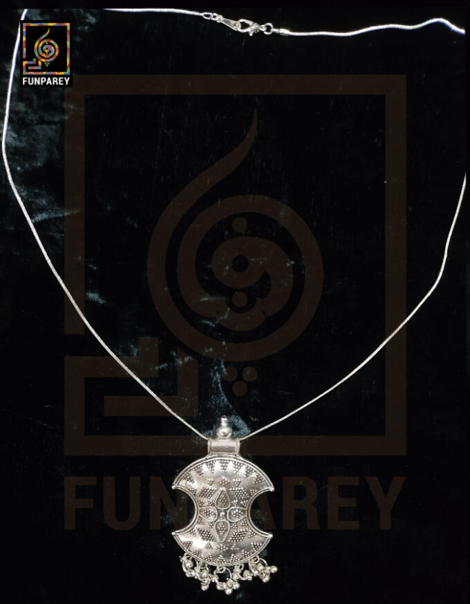 Oxidized Metal Jewelry Pendant "Heather" - Image 3