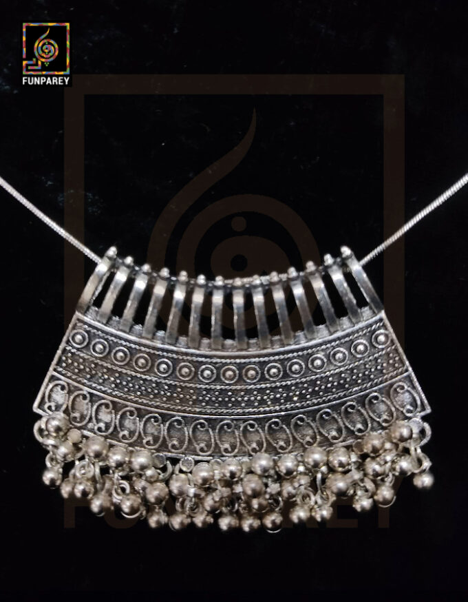 Oxidized Metal Jewelry Pendant "Habergeon"