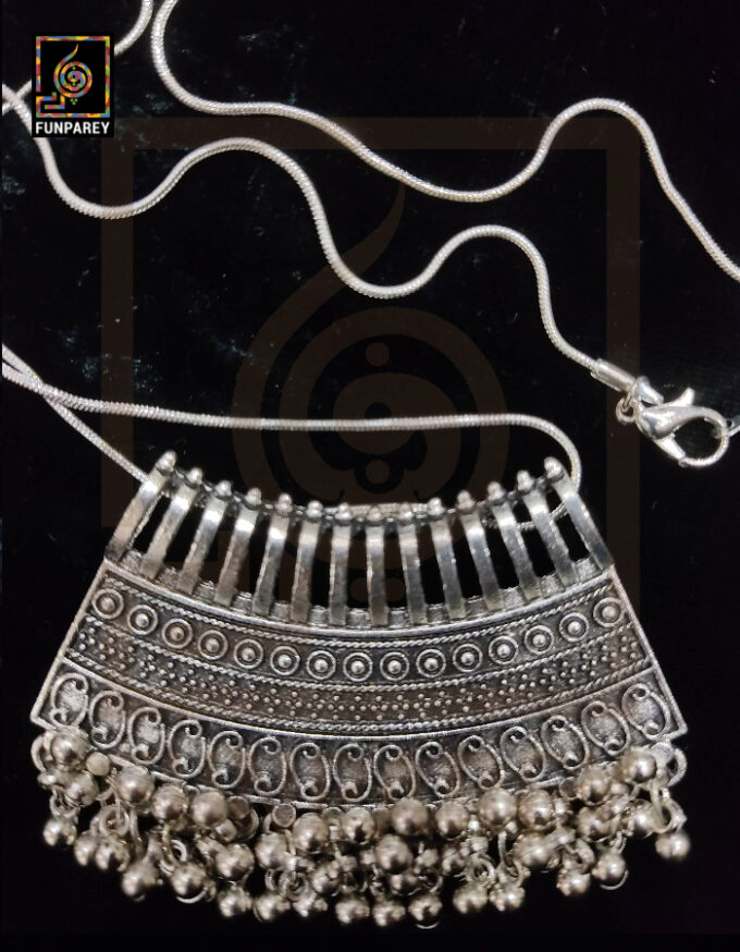 Oxidized Metal Jewelry Pendant "Habergeon" - Image 3