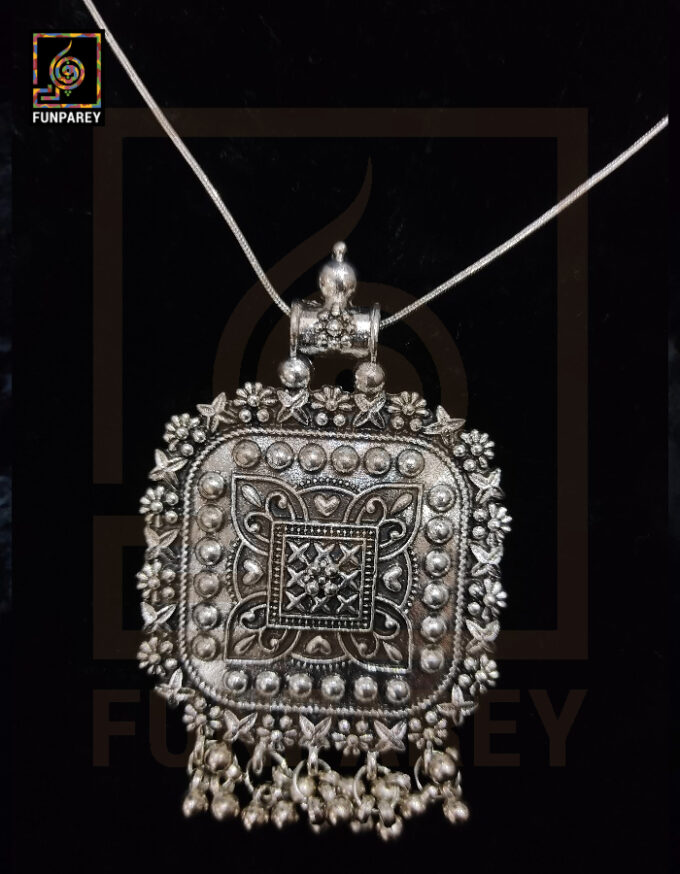 Oxidized Metal Jewelry Pendant "Cupid"