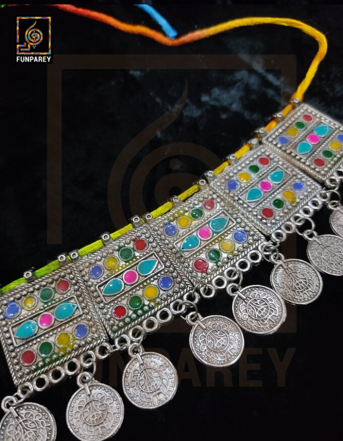 Oxidized Metal Jewelry Choker "Demure" - Image 4