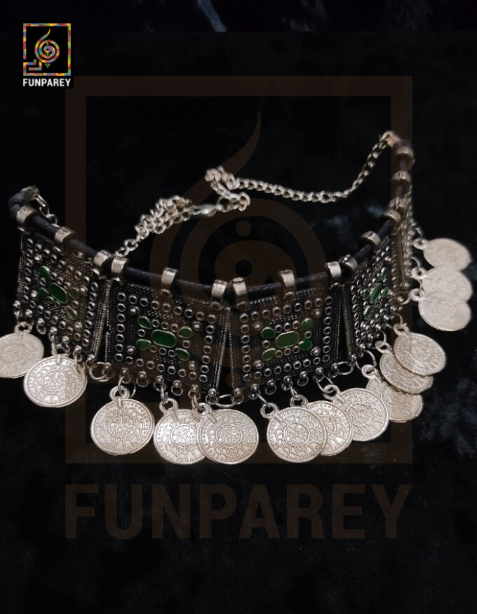 Oxidized Metal Jewelry Choker "Jadeite" - Image 3