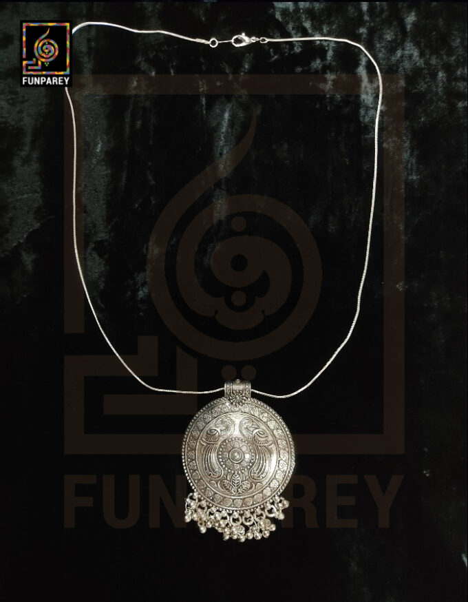 Oxidized Metal Jewelry Pendant "Moon" - Image 5