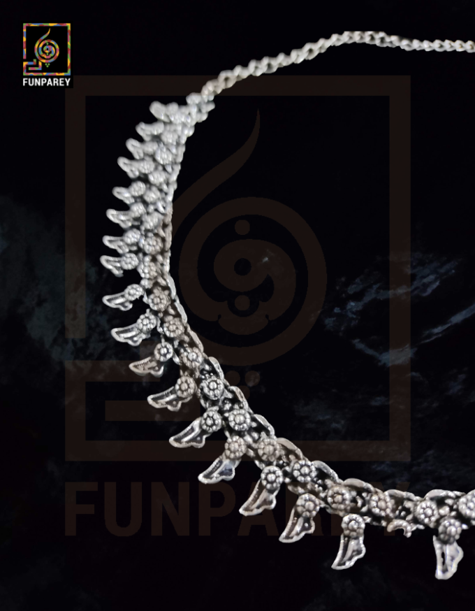 Oxidized Metal Tribal Necklace "Hauberk" - Image 3