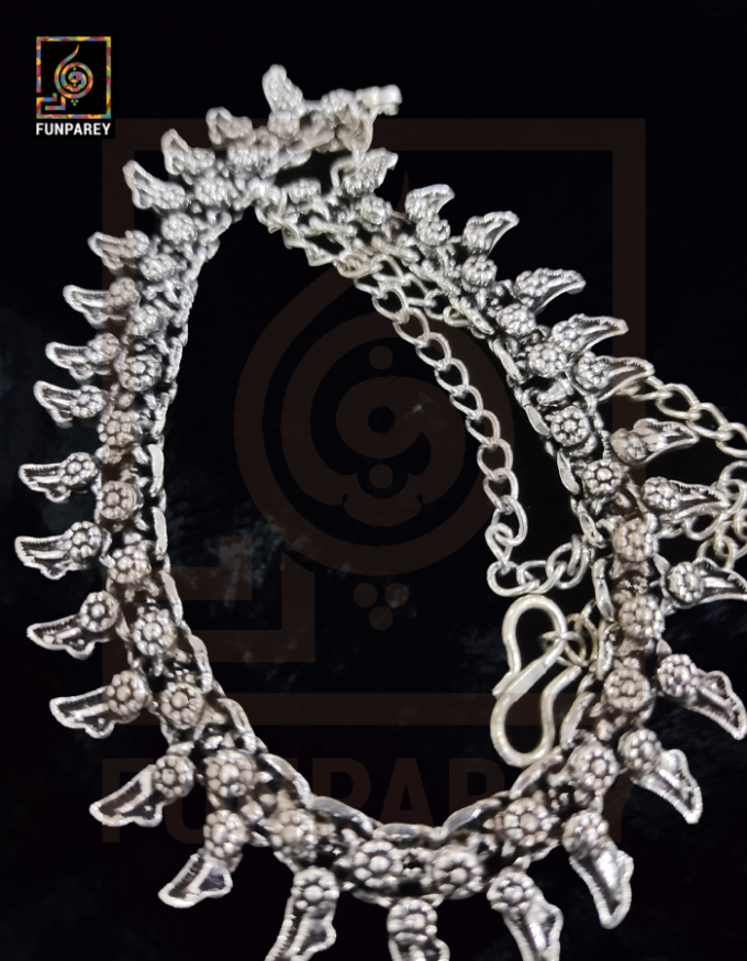Oxidized Metal Tribal Necklace "Hauberk" - Image 2