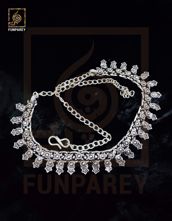 Oxidized Metal Tribal Necklace "Hauberk" - Image 10