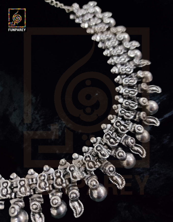 Oxidized Metal Tribal Necklace "Ebullience" - Image 2