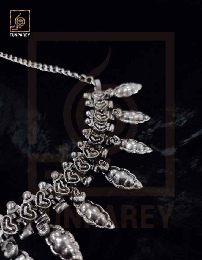 Oxidized Metal Tribal Necklace "Lithe" - Image 5