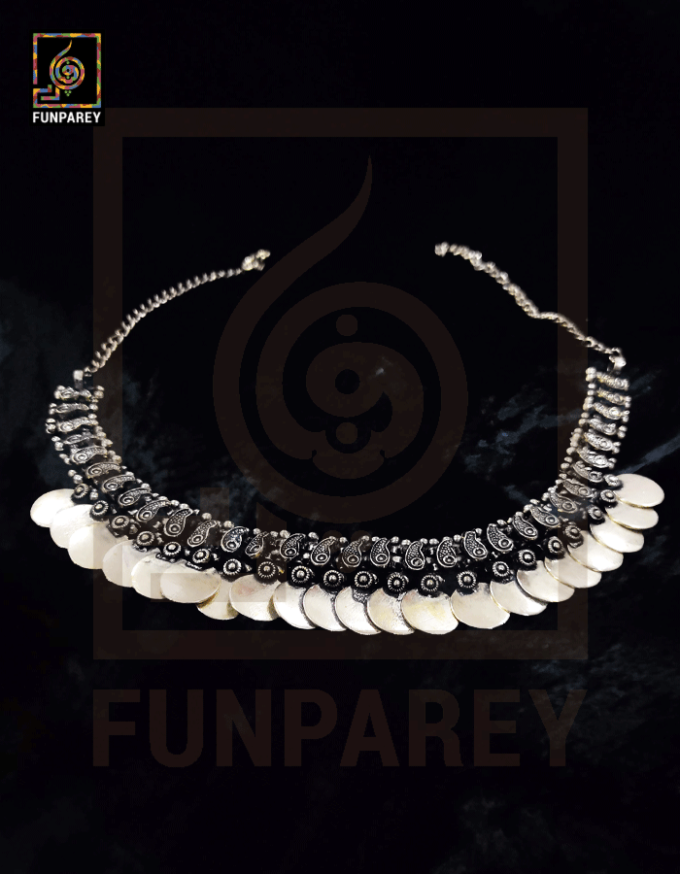 Oxidized Metal Tribal Necklace "Ethereal Aurum" - Image 4