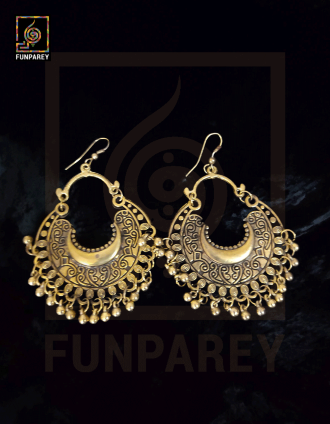 Ethnic Tribal Metallic Earrings "Bequest Auric" - Image 5