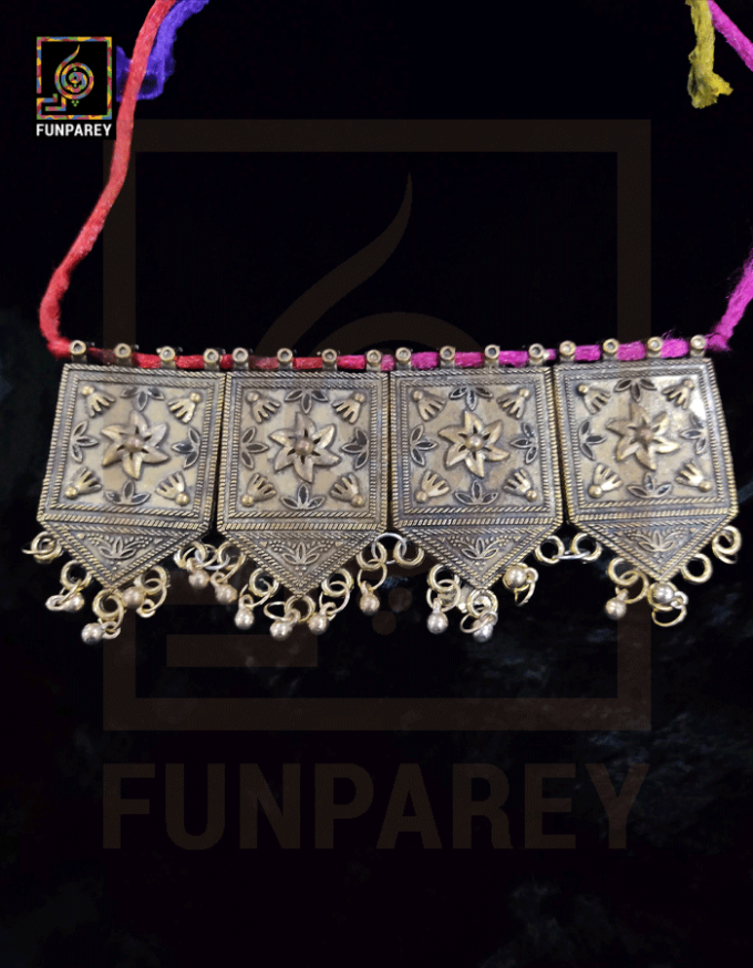 Oxidized Metal Jewelry Choker "Quadtrine"