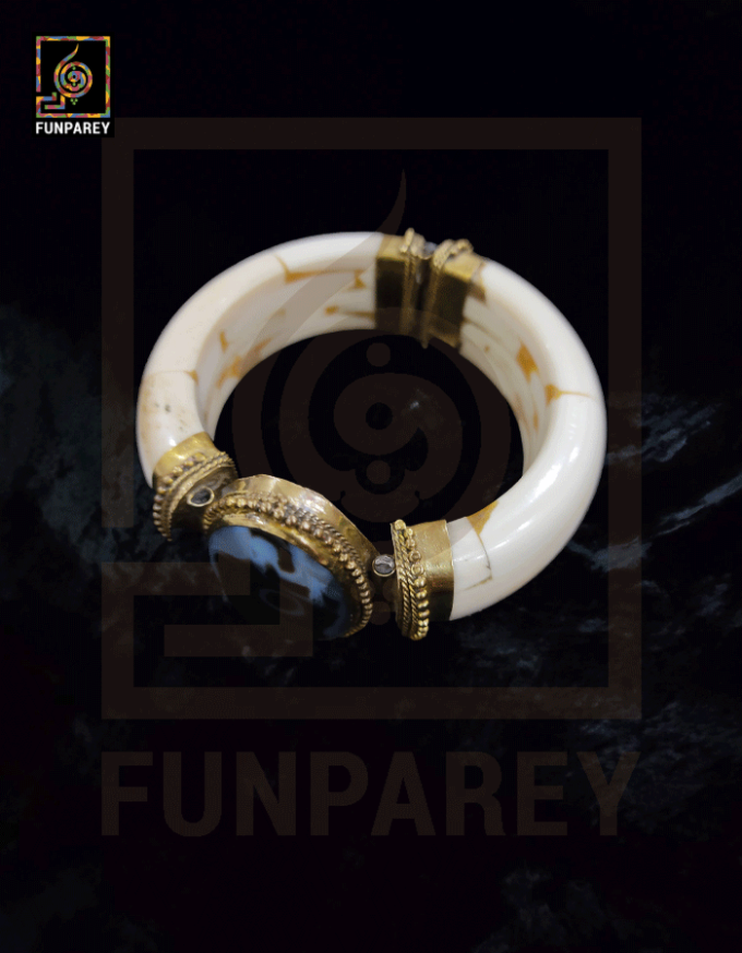 Ethnic Tribal Camel Bone Bracelet with Black Agate Stone - Image 18