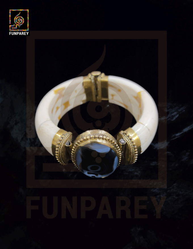 Ethnic Tribal Camel Bone Bracelet with Black Agate Stone