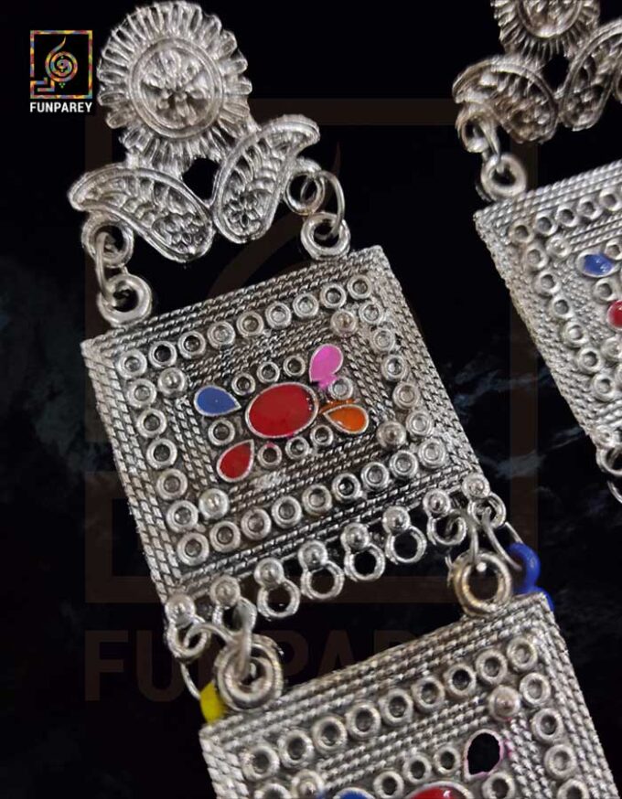 Oxidized Metal Trailing Earrings "Rhombus" - Image 4