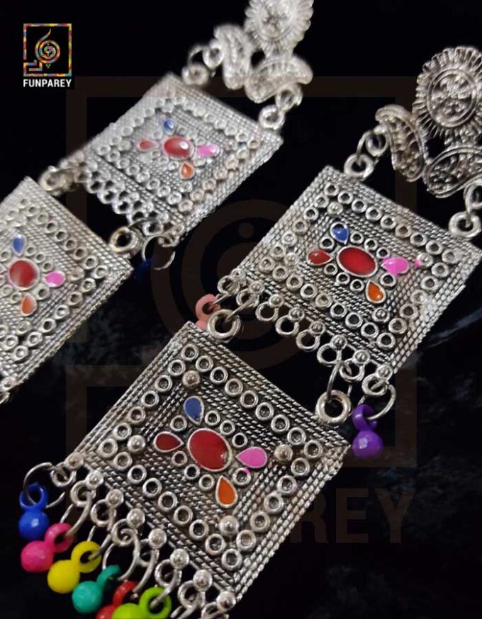 Oxidized Metal Trailing Earrings "Rhombus" - Image 6