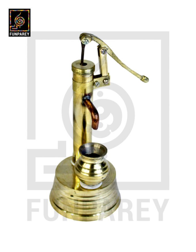 Handmade Brass Decorative Hand Pump (Small) - Image 4