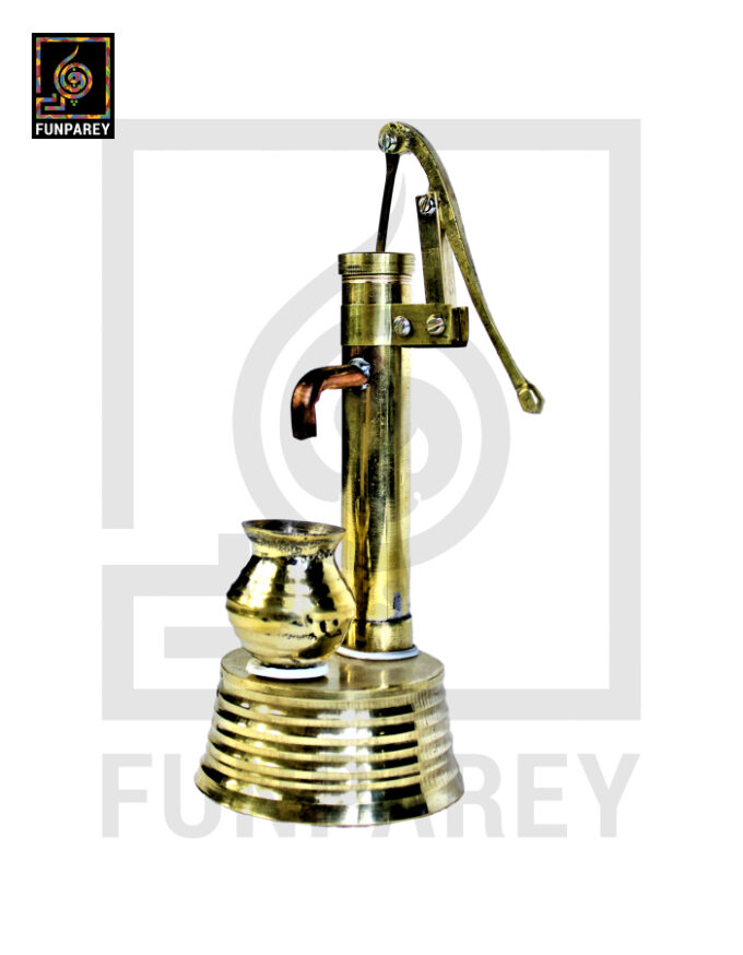 Handmade Brass Decorative Hand Pump (Small) - Image 5