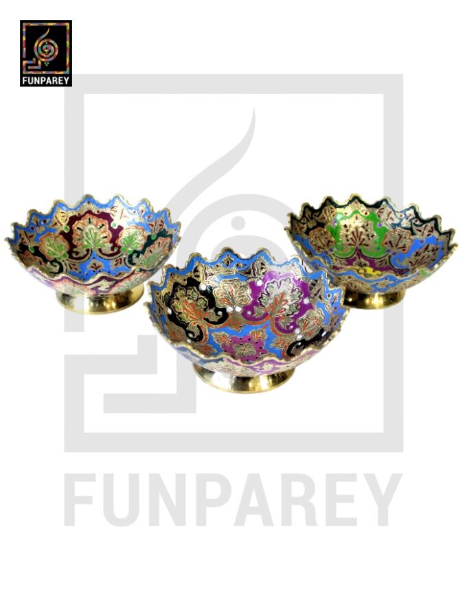Handmade Decorative 6″ Distinct Brass Bowl Set (3 Pieces)