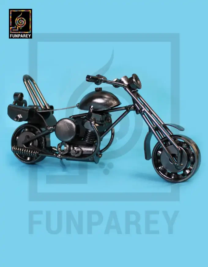 Retro Bike Desk Sculpture - Metallic Cruiser - Image 4
