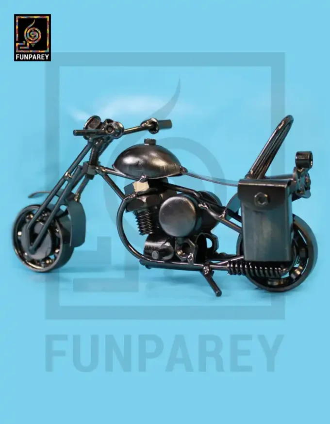 Retro Bike Desk Sculpture - Metallic Cruiser - Image 6