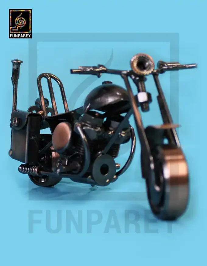 Retro Bike Desk Sculpture - Metallic Cruiser - Image 9