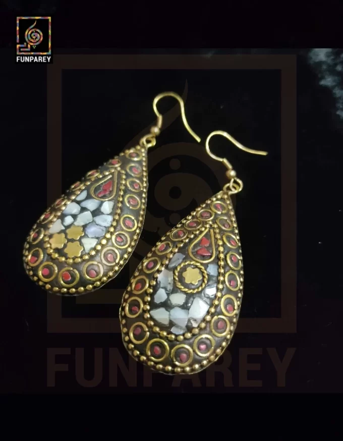 Ethnic Tribal Metallic Earrings "Opulent White" - Image 3
