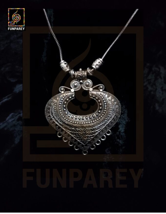 Oxidized Metal Jewelry Pendant 'Hukum" - Image 4