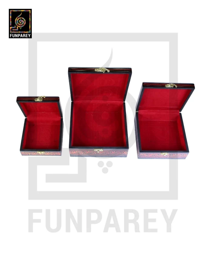 Jewelry Box Set With Nakshi - Image 10