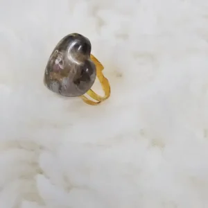 Heart Shapped Resin Ring - Vintage